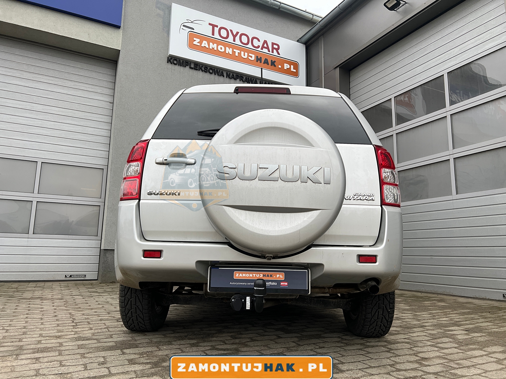 zdjecia obrazujace hak holowniczy staly w suzuki grand viatra